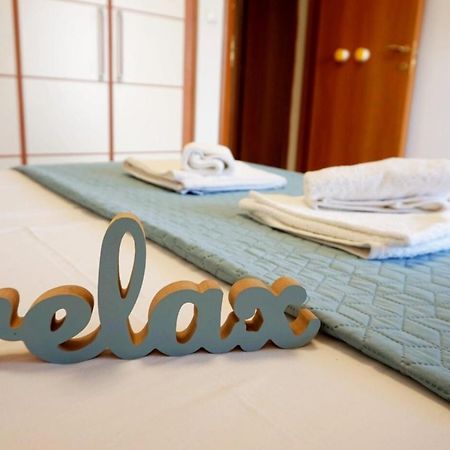 Piraeus Bright Apt Екстериор снимка