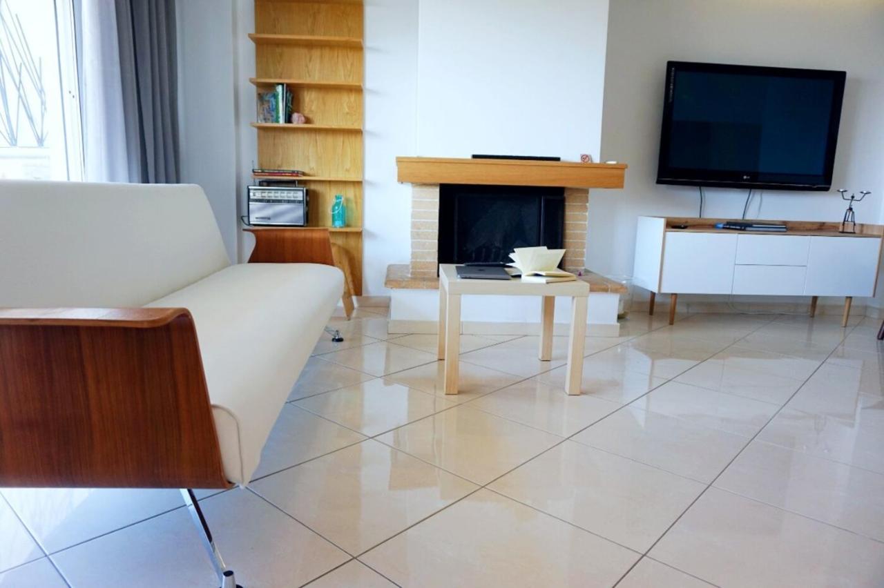 Piraeus Bright Apt Екстериор снимка