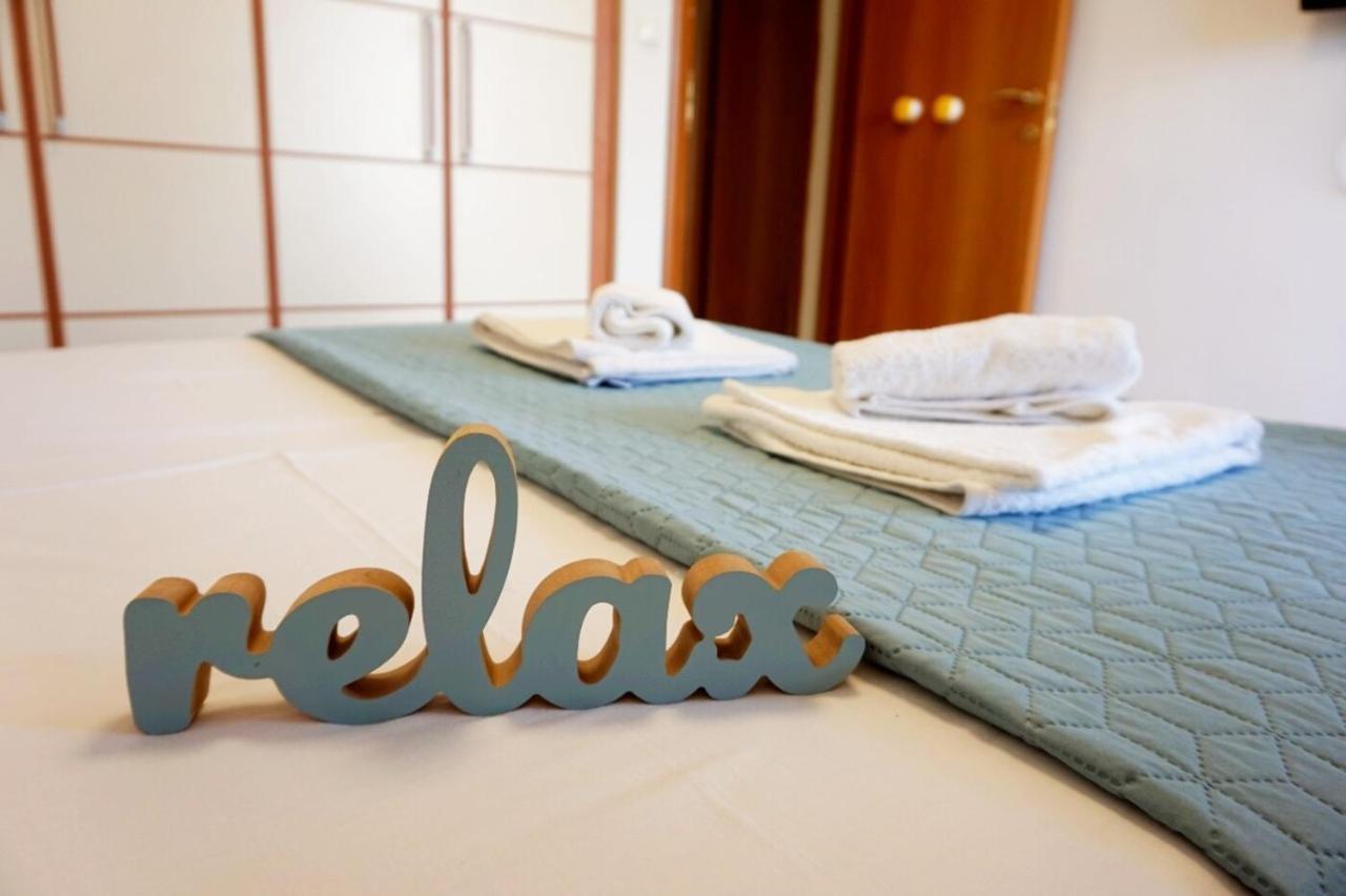 Piraeus Bright Apt Екстериор снимка