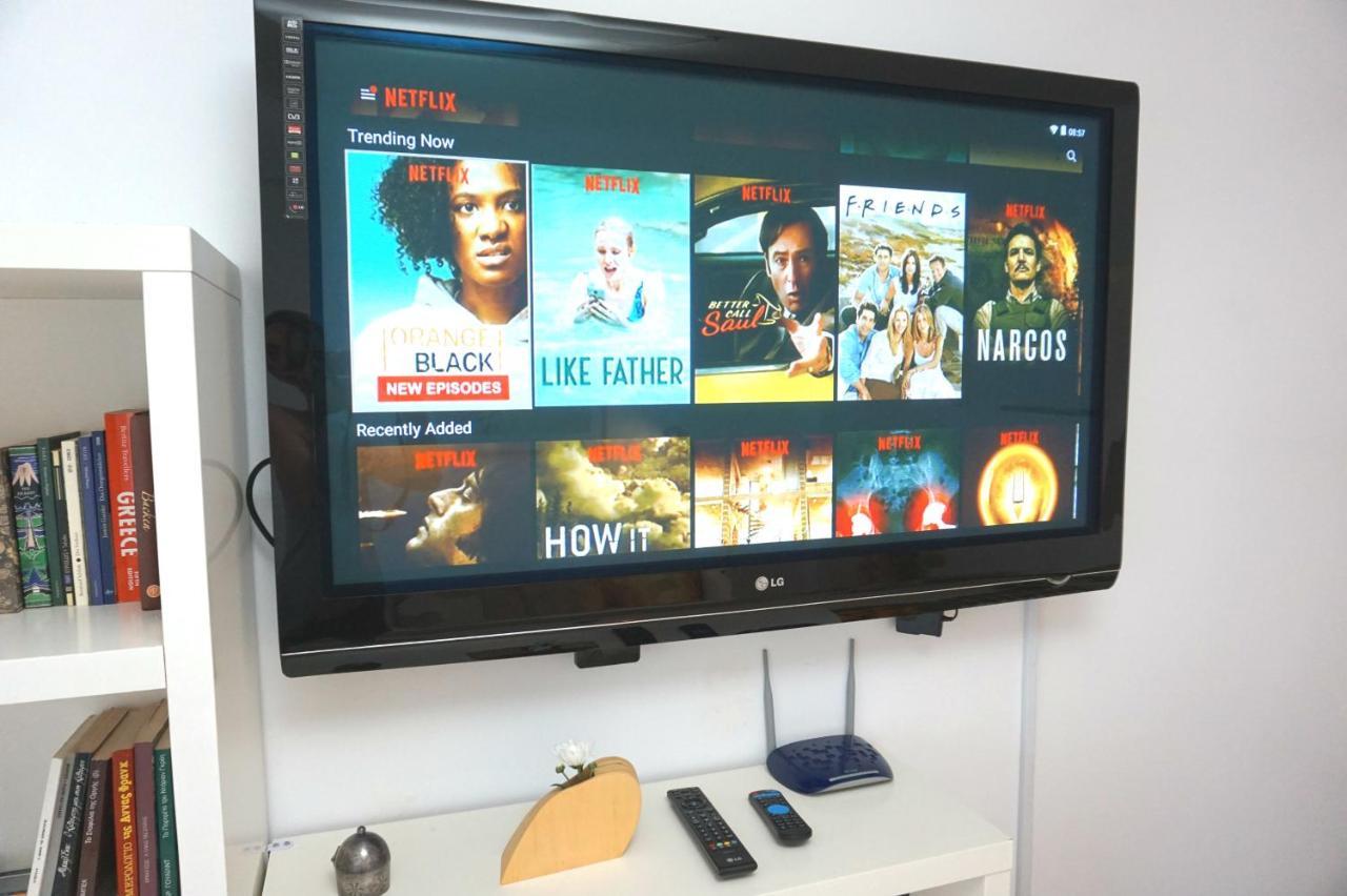 Piraeus Bright Apt Екстериор снимка